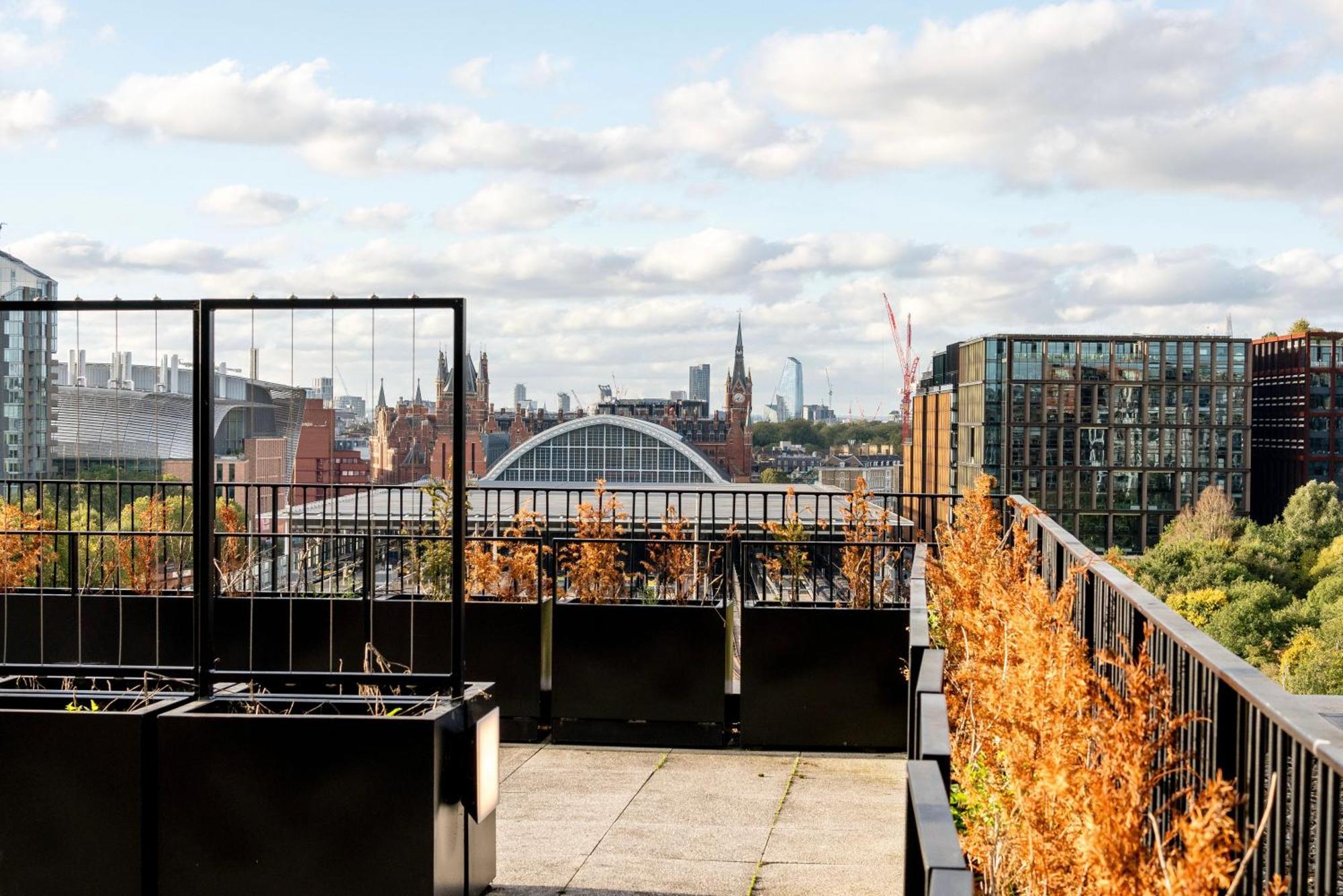 Kings Cross-new Development-super Luxury-sunset View-central