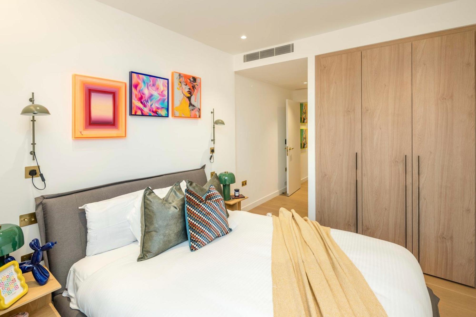 Kings Cross-new Development-super Luxury-sunset View-central